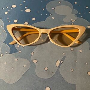 White Cat Eye Sunglasses with Light Yellow Lenses
